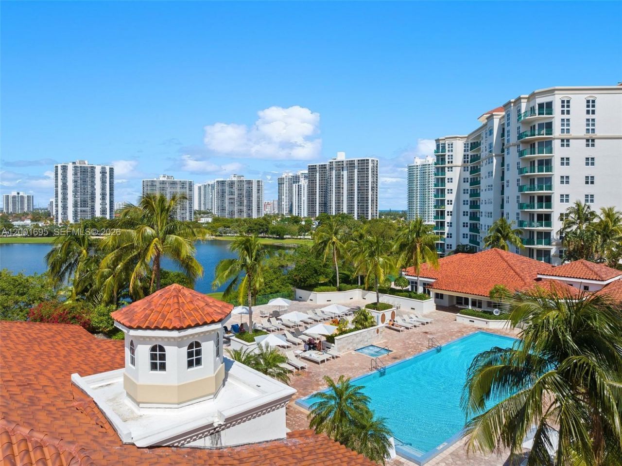 20000 E Country Club Dr, Unit 314, Aventura, FL 33180 Photo