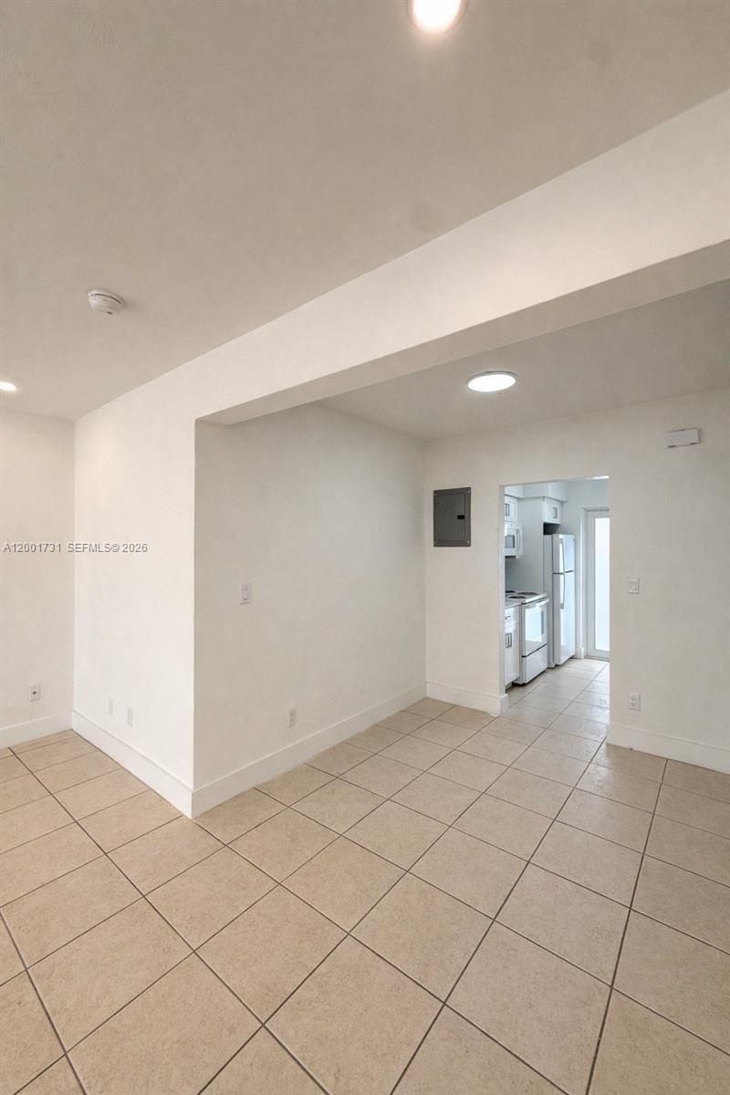 935 Bay Dr, Unit 2, Miami Beach, FL 33141 Photo