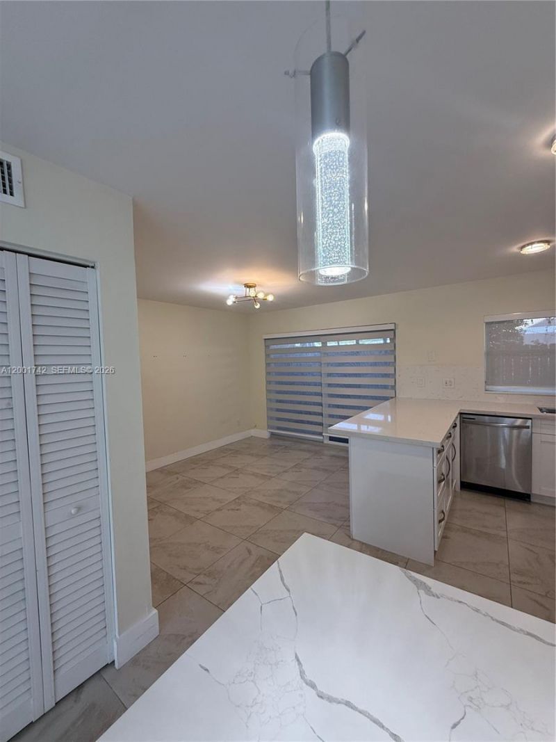 1425 NW 124th Ave, Unit 1425, Pembroke Pines, FL 33026 Photo
