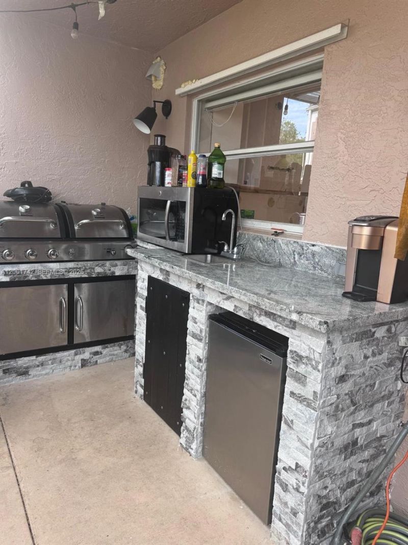 1425 NW 124th Ave, Unit 1425, Pembroke Pines, FL 33026 Photo