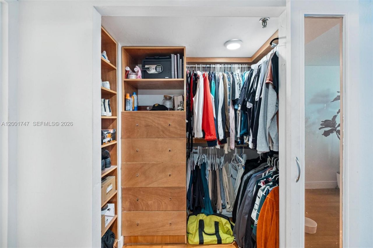 555 NE 15th St, Unit 26F, Miami, FL 33132 Photo