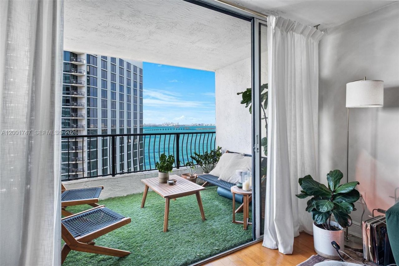 555 NE 15th St, Unit 26F, Miami, FL 33132 Photo