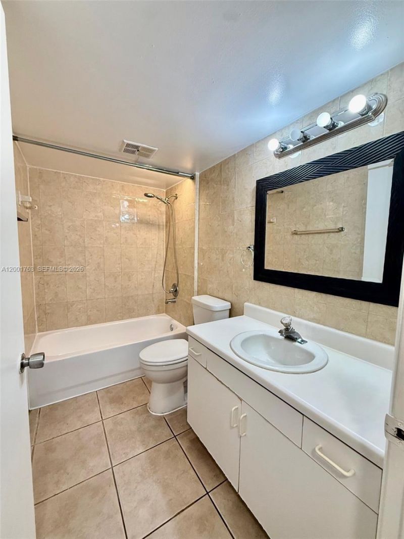 10403 N Kendall Dr, Unit A209, Miami, FL 33176 Photo