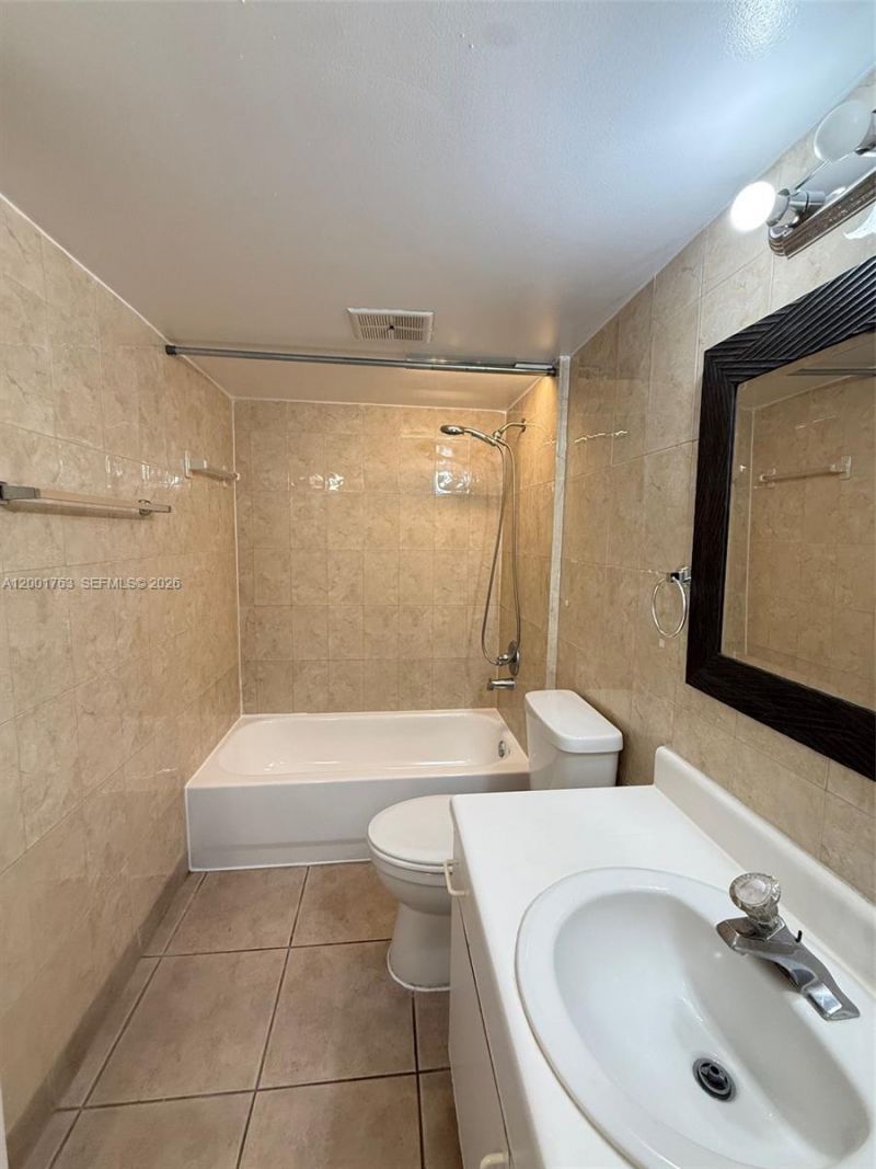 10403 N Kendall Dr, Unit A209, Miami, FL 33176 Photo