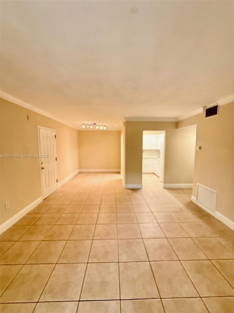 10403 N Kendall Dr, Unit A209, Miami, FL 33176 Photo