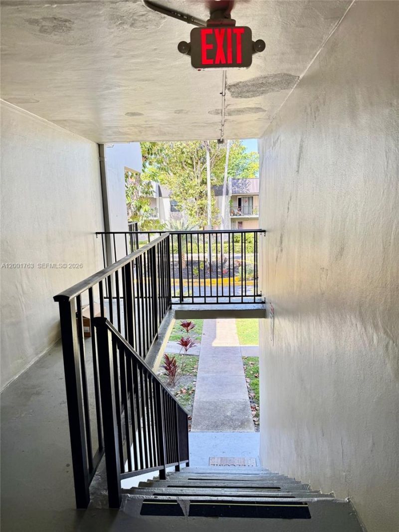 10403 N Kendall Dr, Unit A209, Miami, FL 33176 Photo