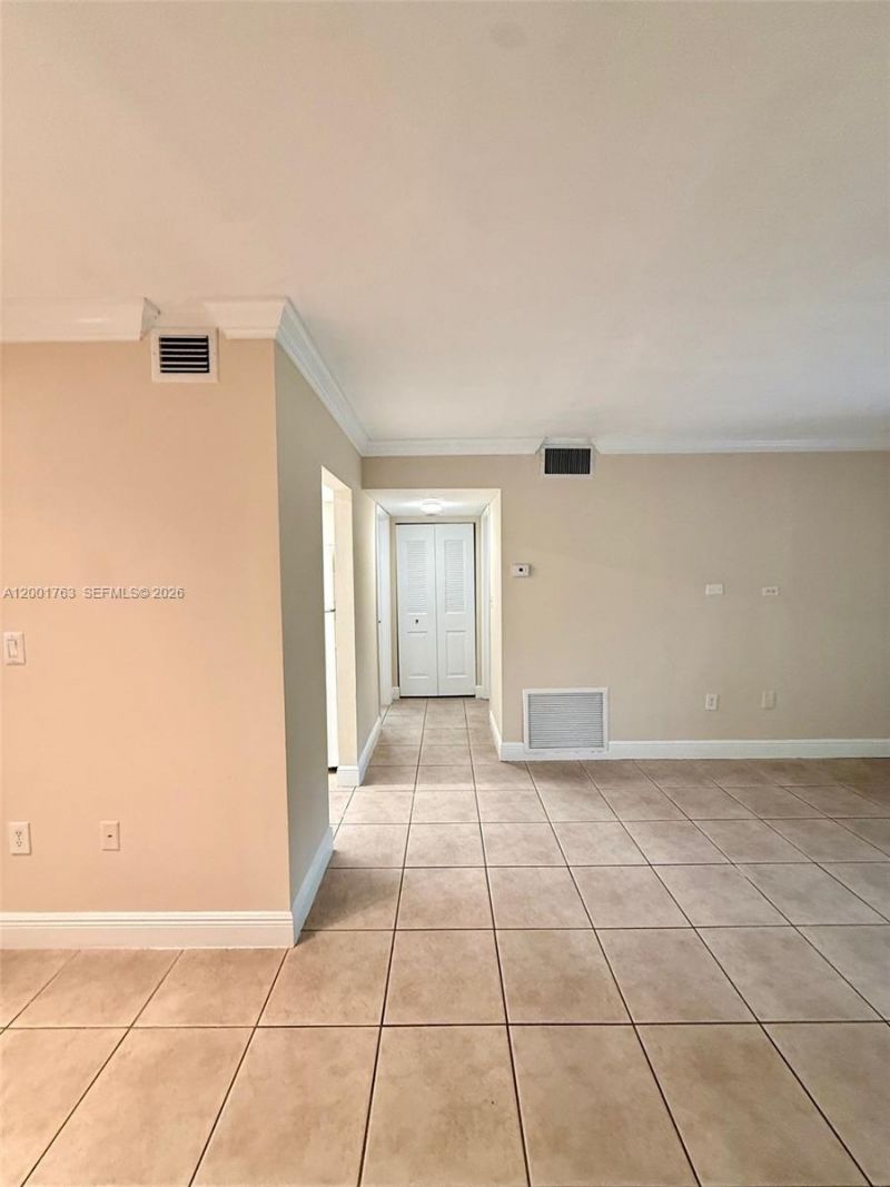 10403 N Kendall Dr, Unit A209, Miami, FL 33176 Photo
