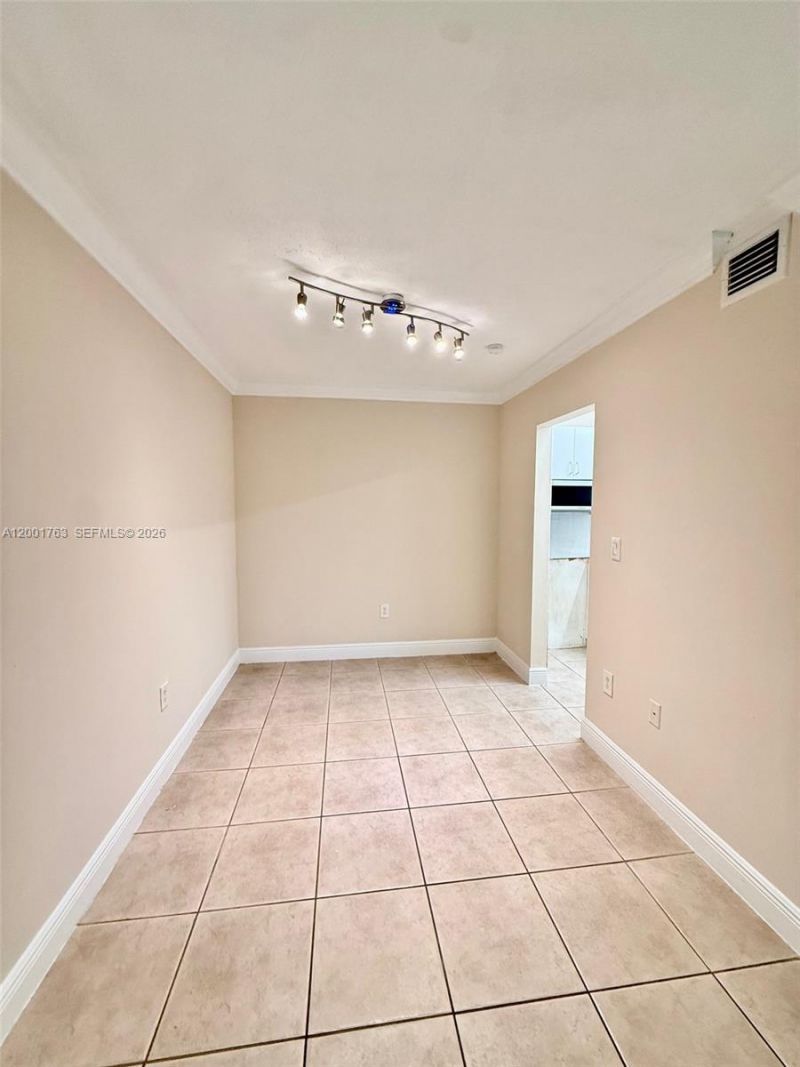 10403 N Kendall Dr, Unit A209, Miami, FL 33176 Photo
