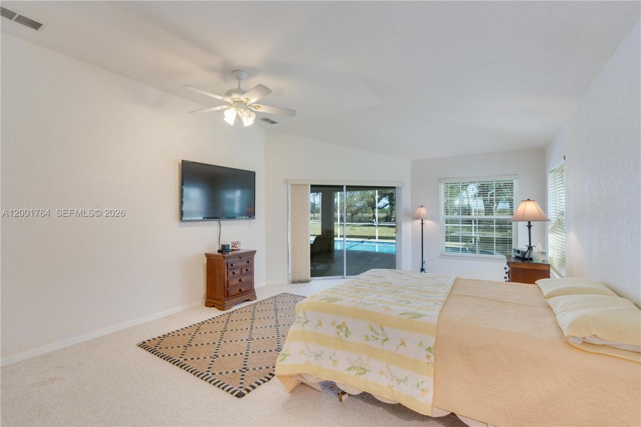 1132 Riverbend Dr , La Belle, FL 33935 Photo