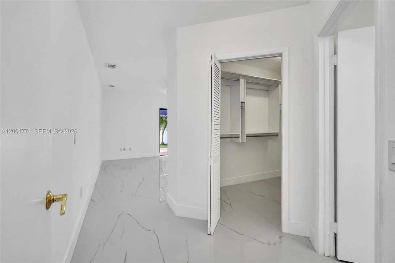 230 Cranwood Dr, Key Biscayne, FL 33149 Photo