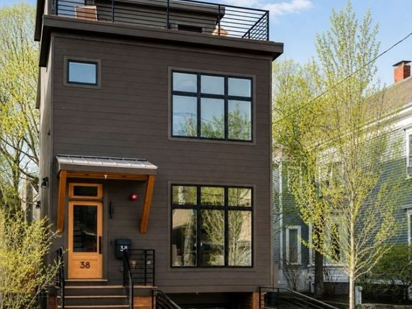 38 Hubbard Avenue, Cambridge, MA 02140