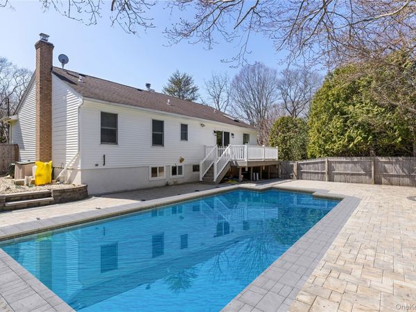 52 Summit Drive, Baiting Hollow, NY 11933