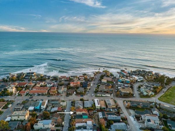 121 Anchorage Avenue, Santa Cruz, CA 95062