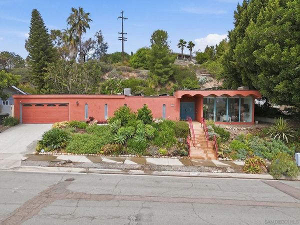 1760 Essex, El Cajon, CA 92020