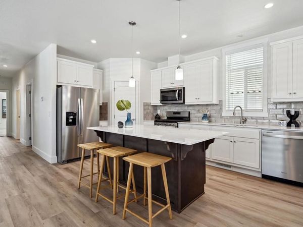 444 El Camino Real, Unit 2, Encinitas, CA 92024