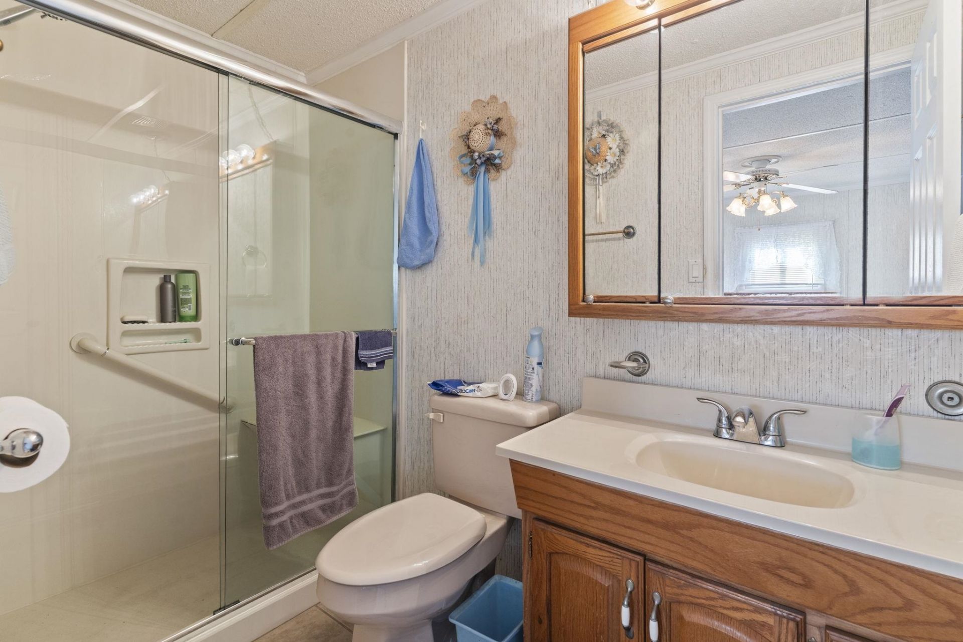 812 Waterview Dr. Photo 11