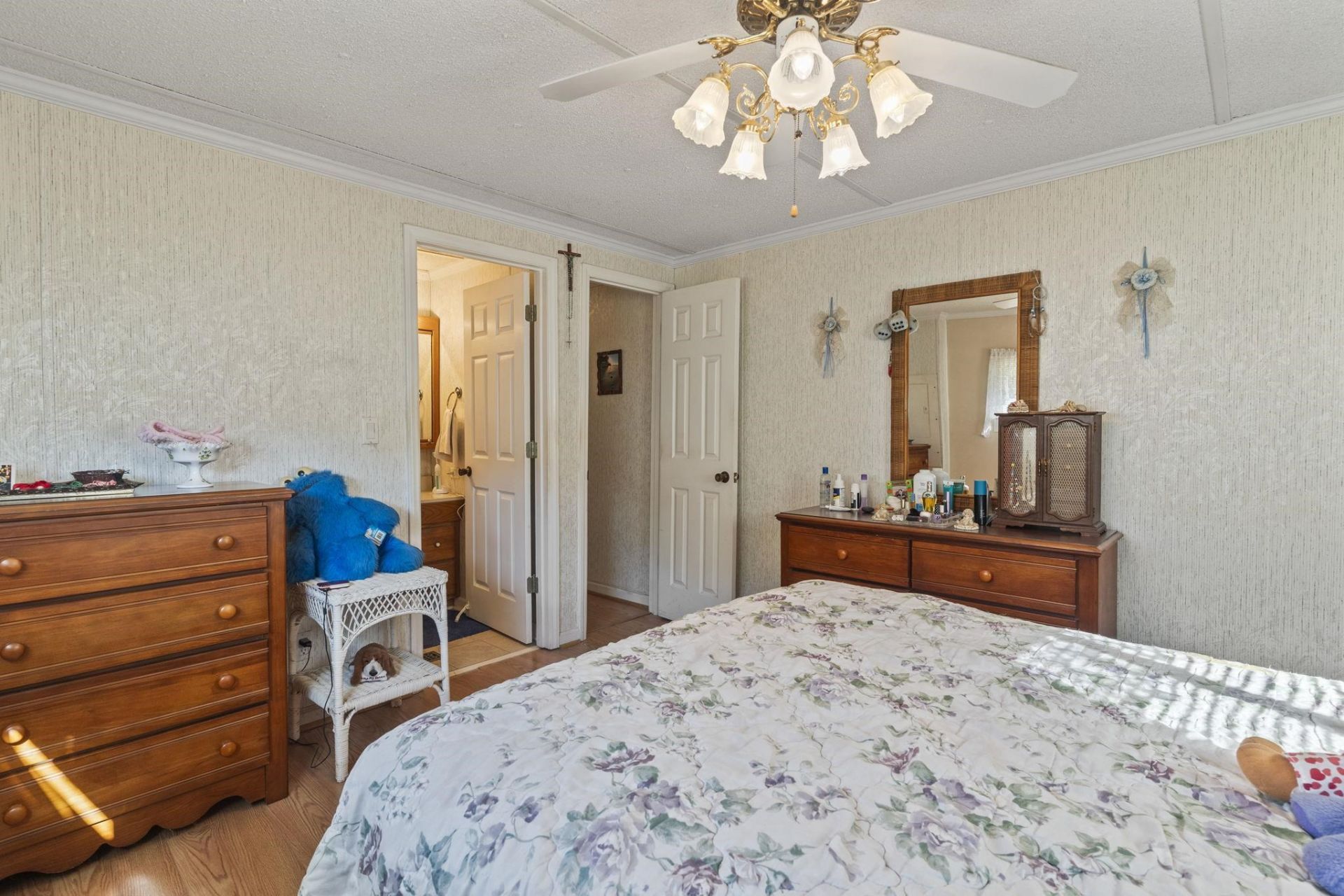 812 Waterview Dr. Photo 12