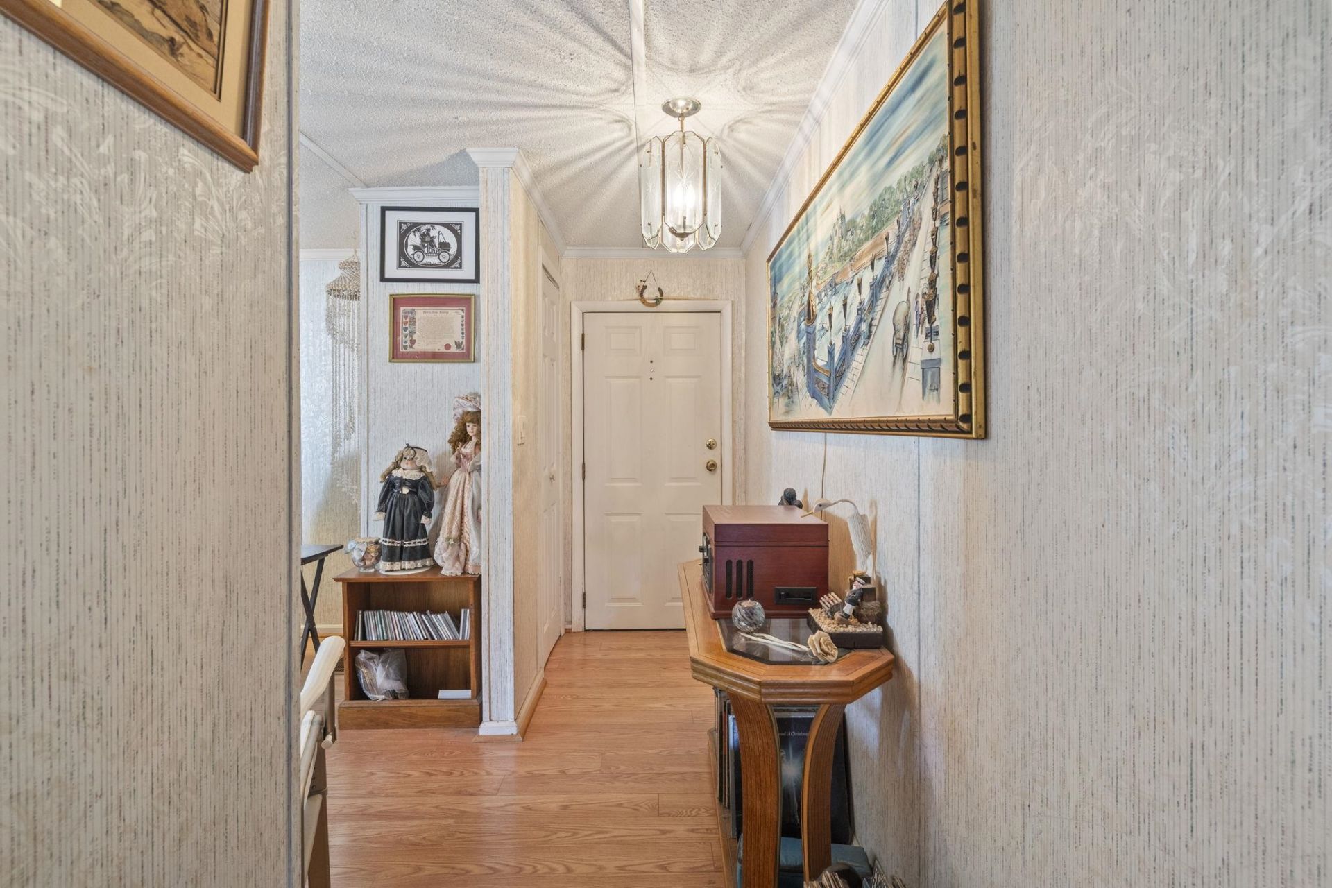 812 Waterview Dr. Photo 16