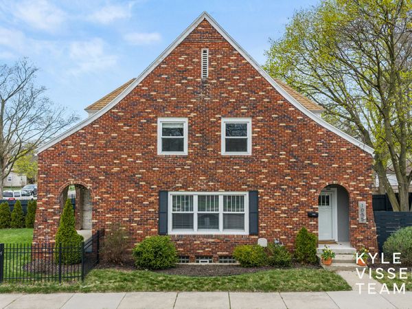 1055 Benjamin Avenue SE, Grand Rapids, MI 49506