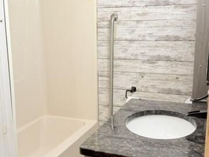 452 N Bechtle Avenue, Springfield, OH 45504 Photo 11