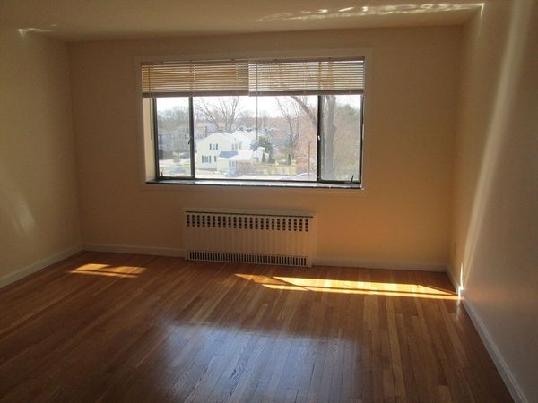 276 Mass Ave, Unit 201, Arlington, MA 02474