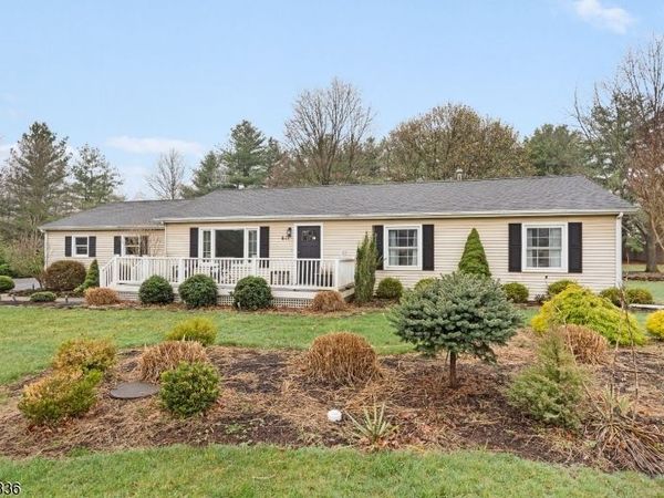 611 Boozer Ln, Hillsborough, NJ 08844