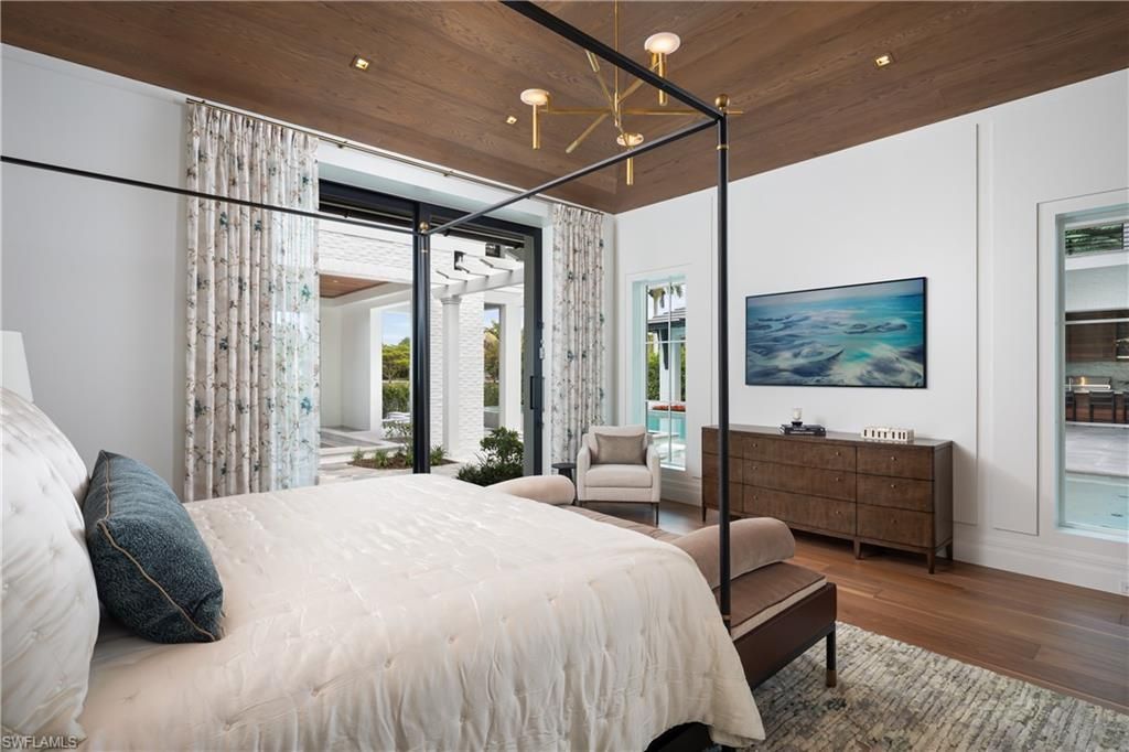 616 Bougainvillea Rd, Naples, FL 34102 Photo