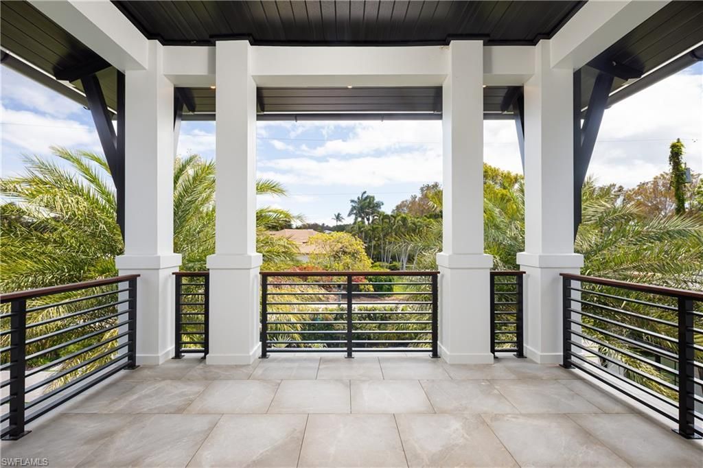 616 Bougainvillea Rd, Naples, FL 34102 Photo