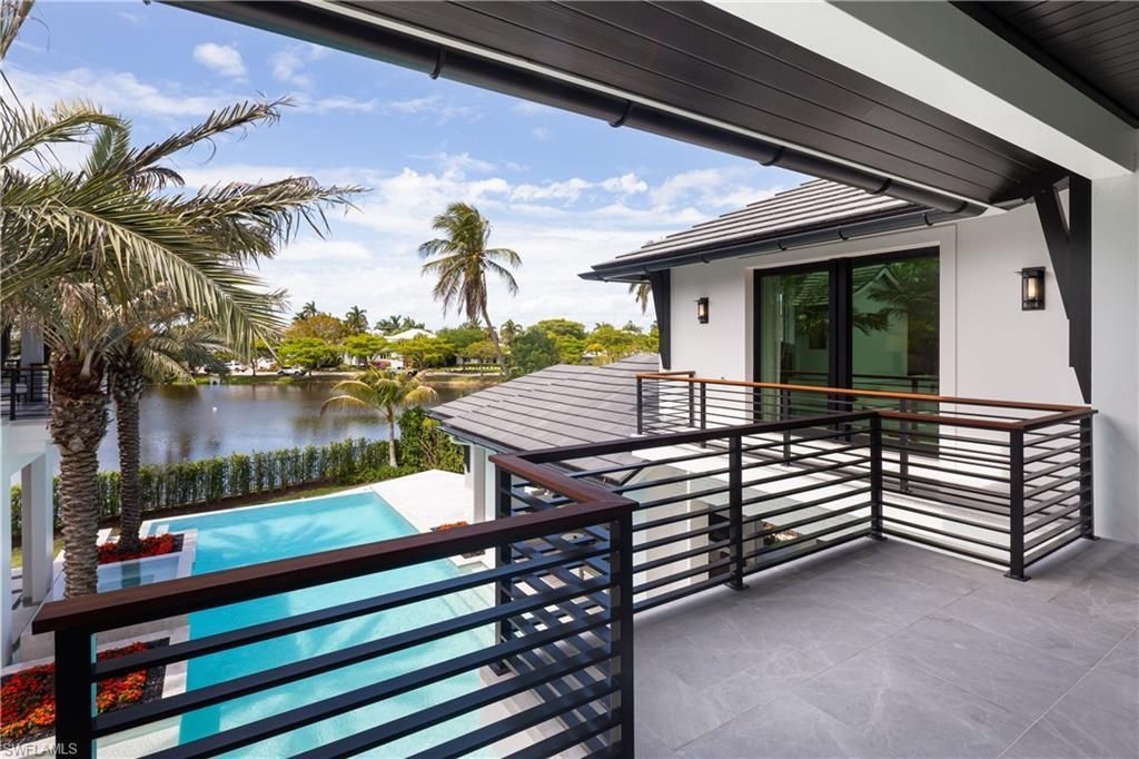 616 Bougainvillea Rd, Naples, FL 34102 Photo