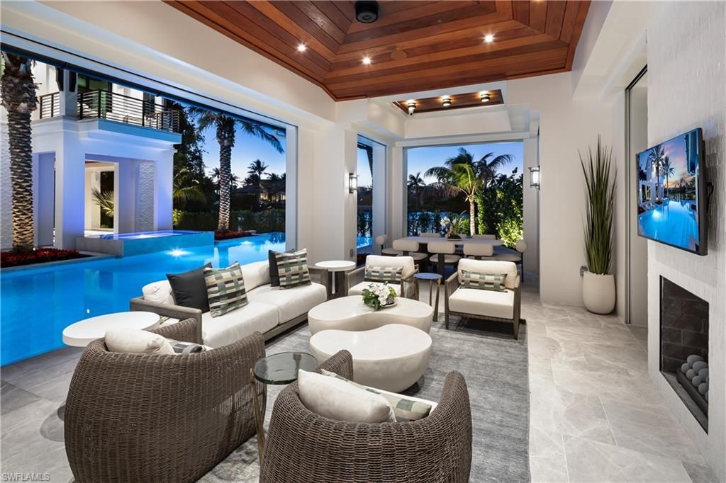 616 Bougainvillea Rd, Naples, FL 34102 Photo