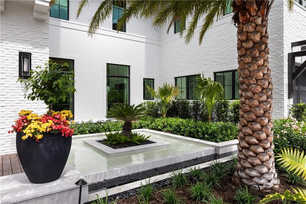 616 Bougainvillea Rd, Naples, FL 34102 Photo