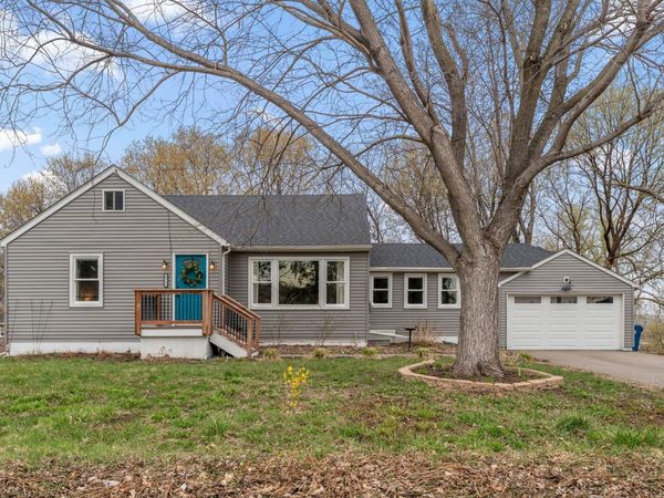 2712 Williams Drive, Burnsville, MN 55337