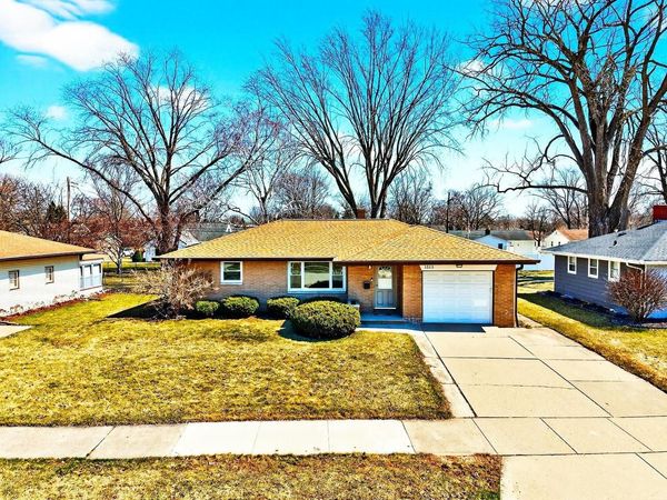 1513 BEAUCHAMP STREET, Green Bay, WI 54304