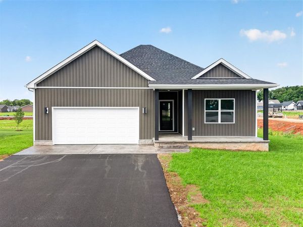131 McCutchen Court, Auburn, KY 42206
