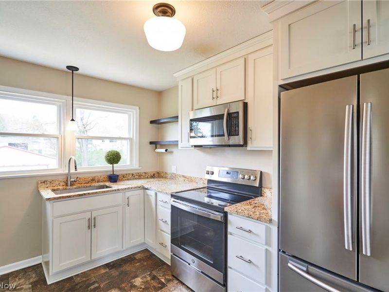 120 Bonnett Street SW, North Canton, OH 44720 Photo 7