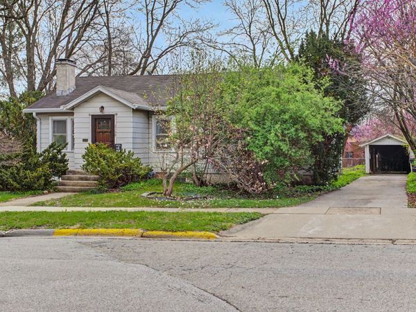 2138 Hughes Street, Ames, IA 50014