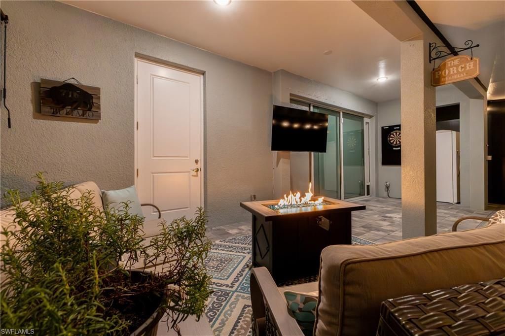 908 Hibiscus Ave, Lehigh Acres, FL 33972 Photo