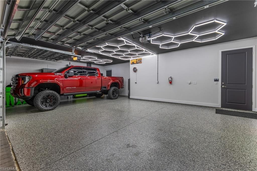 908 Hibiscus Ave, Lehigh Acres, FL 33972 Photo