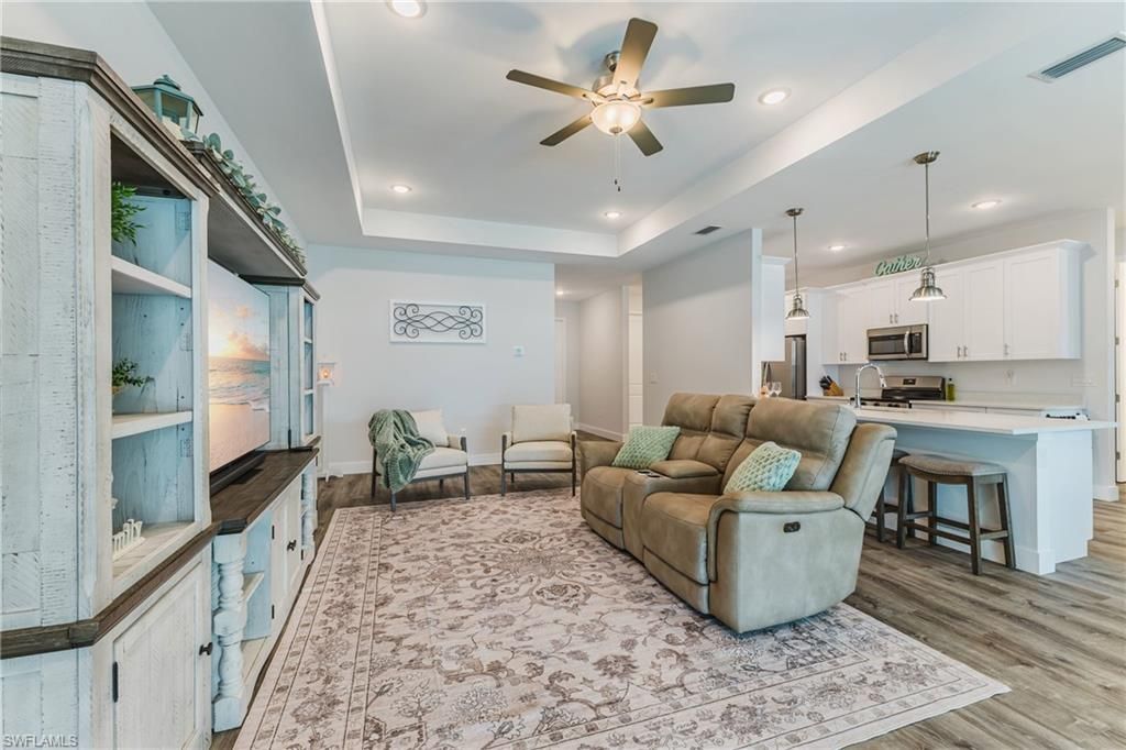 908 Hibiscus Ave, Lehigh Acres, FL 33972 Photo