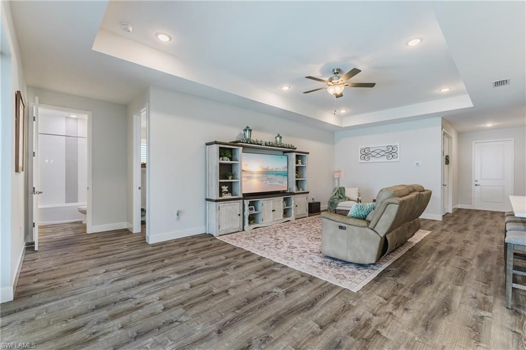 908 Hibiscus Ave, Lehigh Acres, FL 33972 Photo