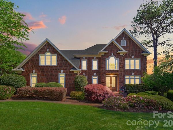 6312 Providence Country Club Drive, Charlotte, NC 28277