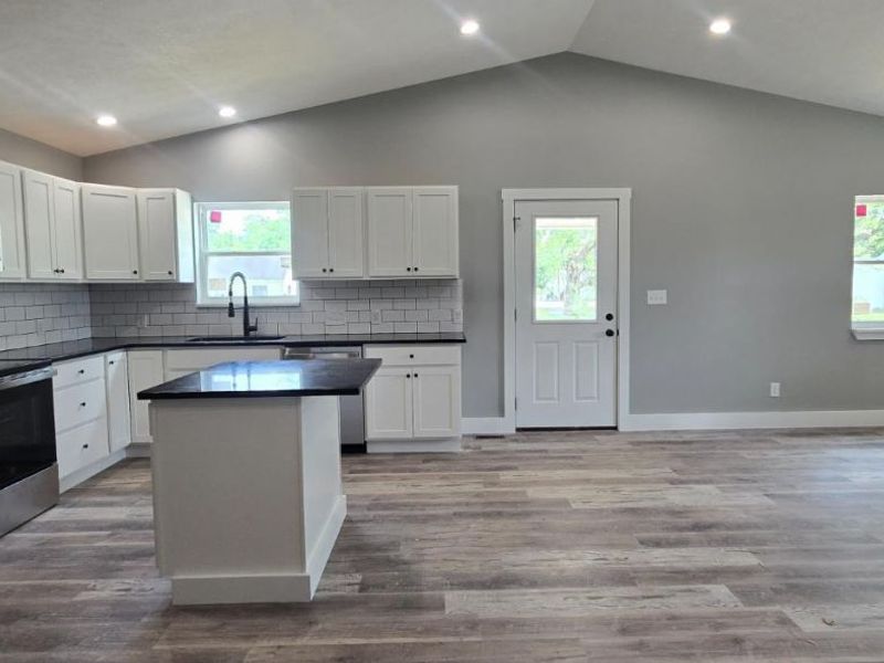 505 E Main Street, Blanchester, OH 45107 Photo 3