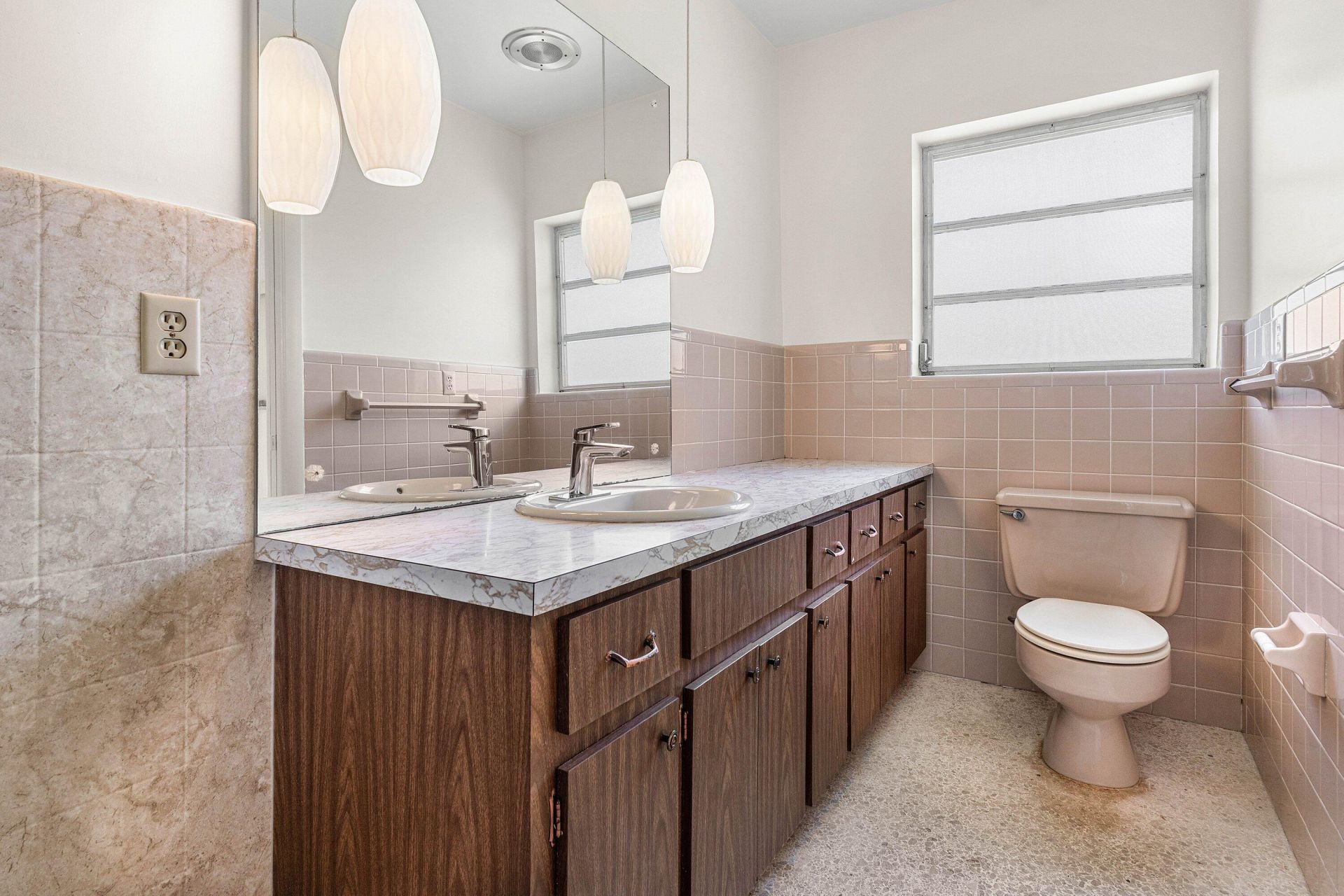 1000 NW 7th Street, Boca Raton, FL 33486 Photo