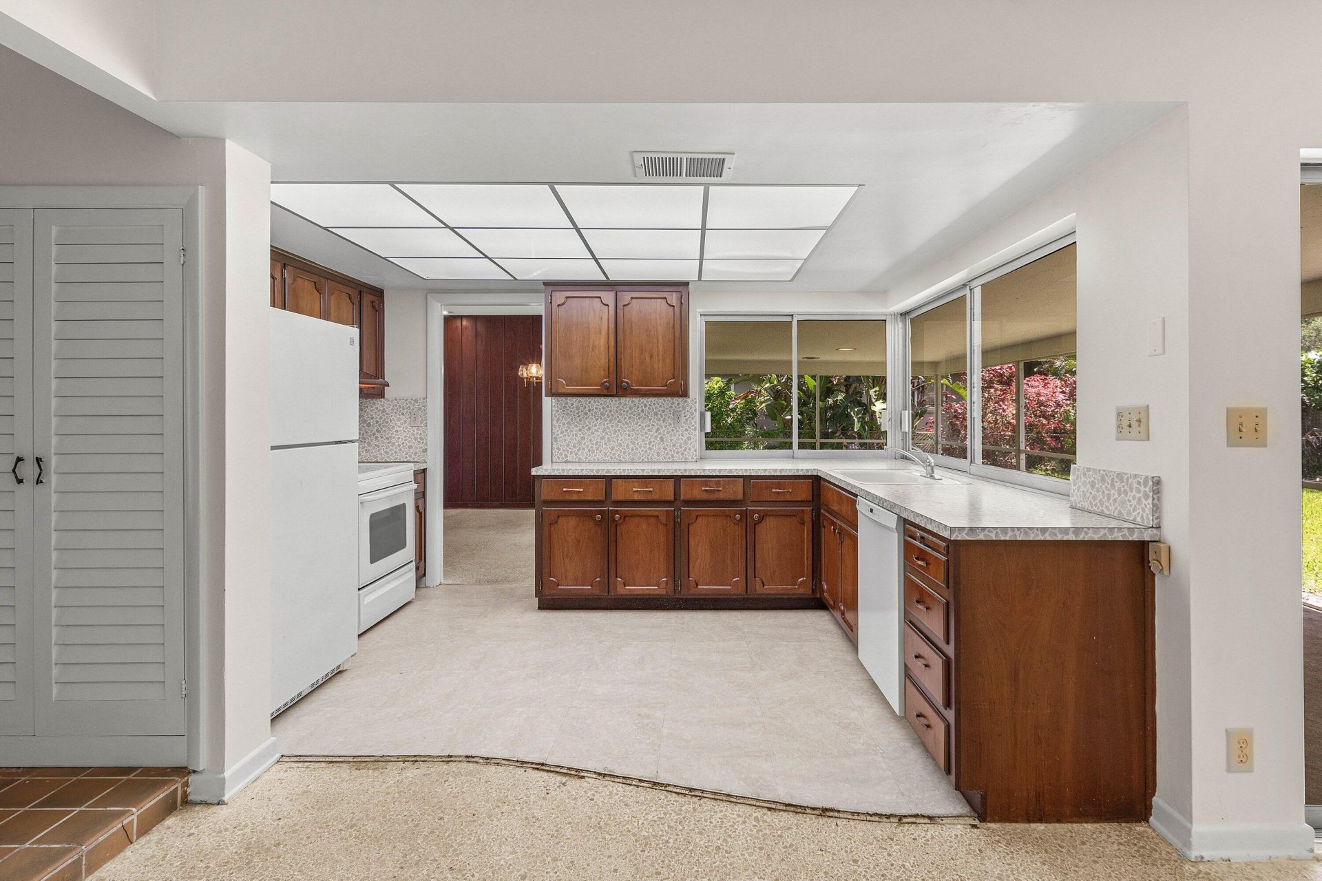 1000 NW 7th Street, Boca Raton, FL 33486 Photo