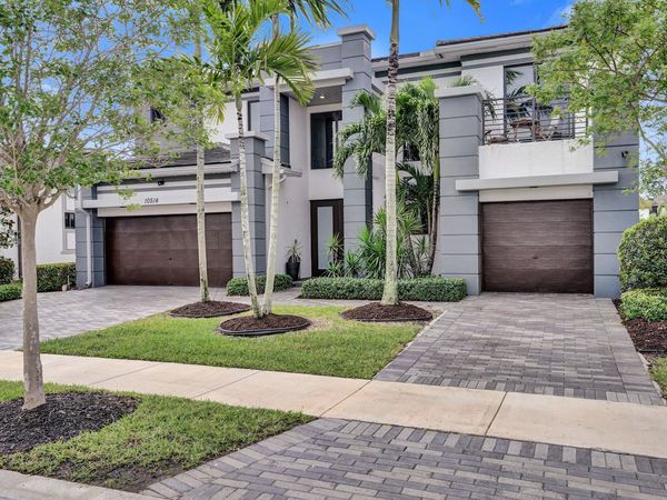 10514 N Lago Vista Circle, Parkland, FL 33076