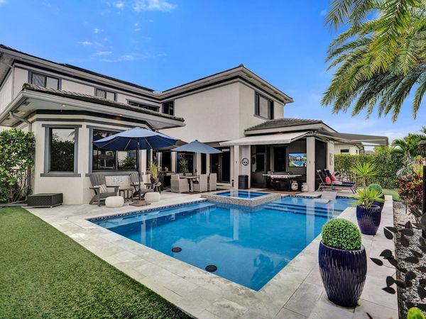 10514 N Lago Vista Circle, Parkland, FL 33076