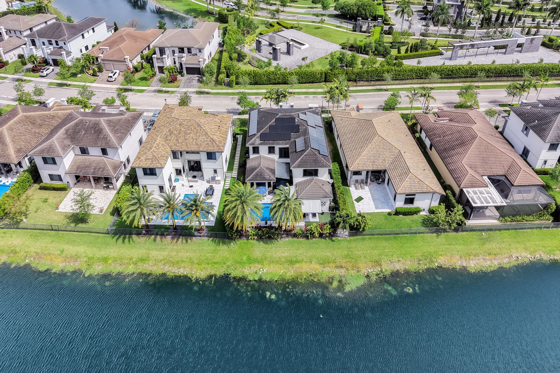 10514 N Lago Vista Circle, Parkland, FL 33076 Photo