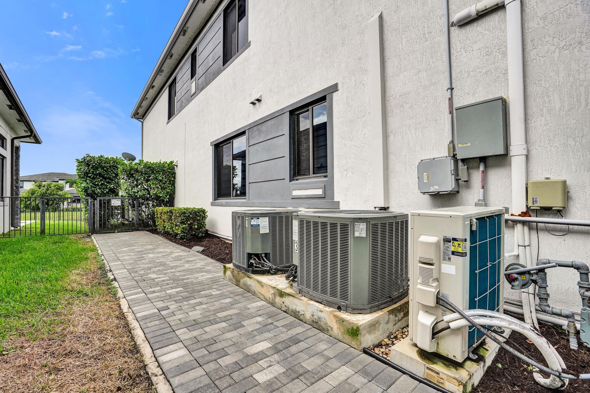 10514 N Lago Vista Circle, Parkland, FL 33076 Photo
