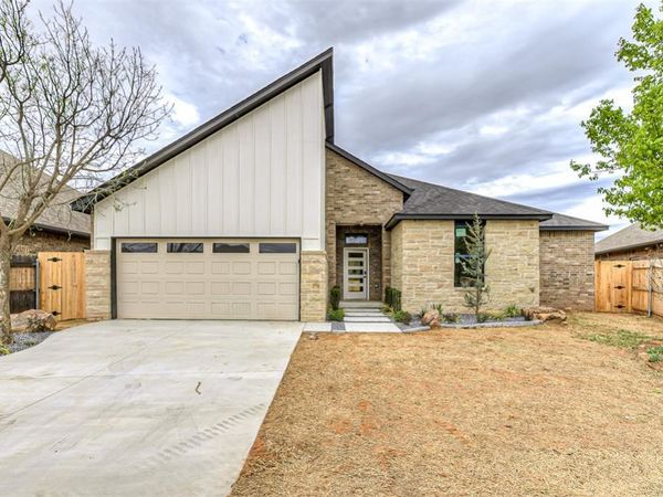 3520 Sardis Way, Yukon, OK 73099