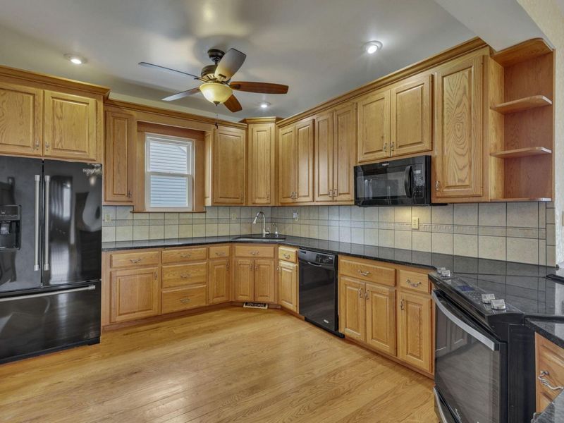 820 N Broad Street, Lancaster, OH 43130 Photo 11